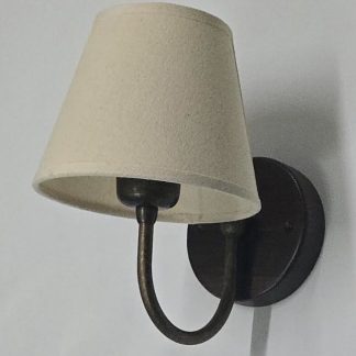 APLIQUE INDIVIDUAL DORADO ENVEJECIDO CON TULIPA DE TELA BEIGE